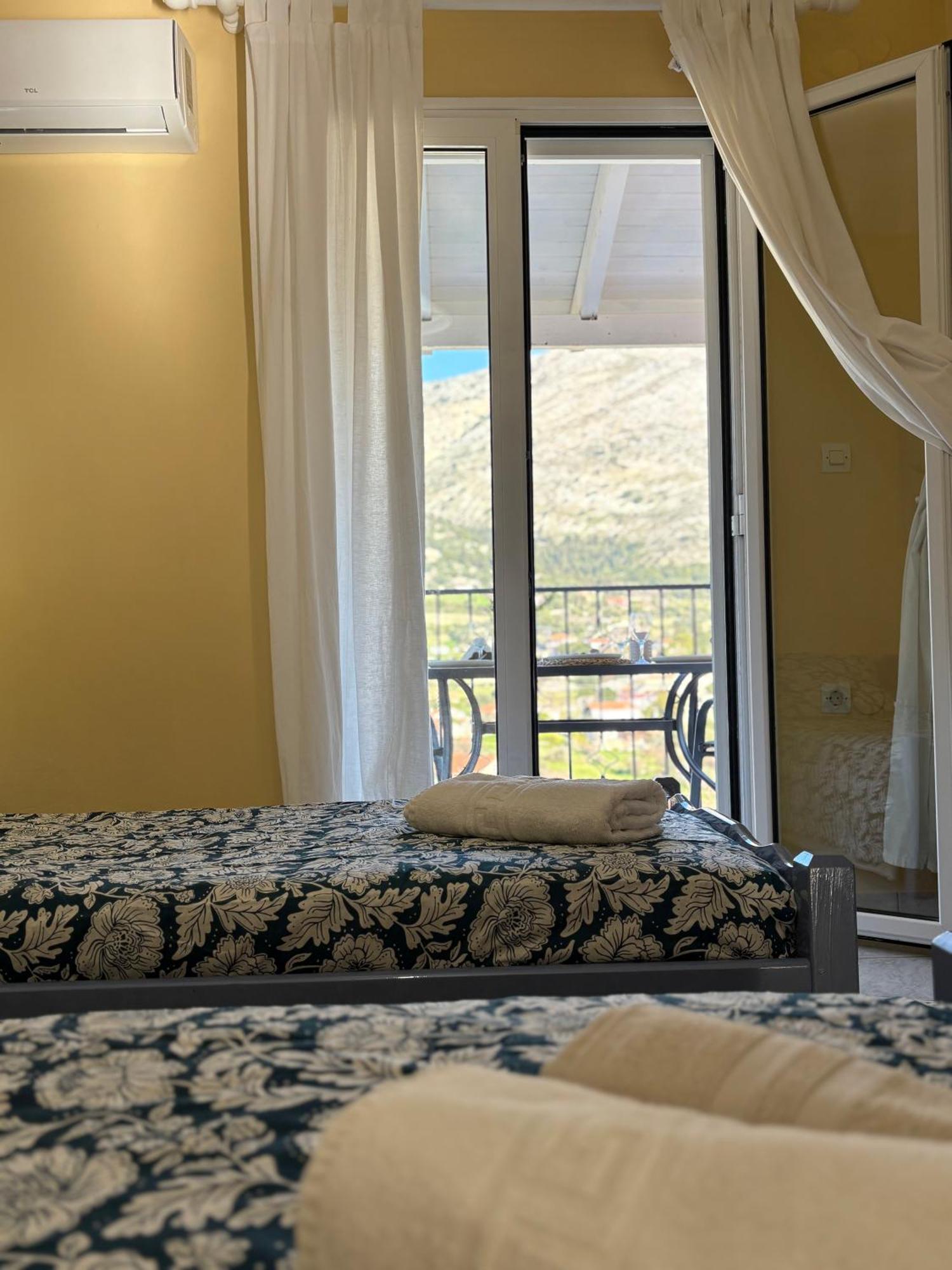 Myrtos Hotel Divarata Exteriör bild